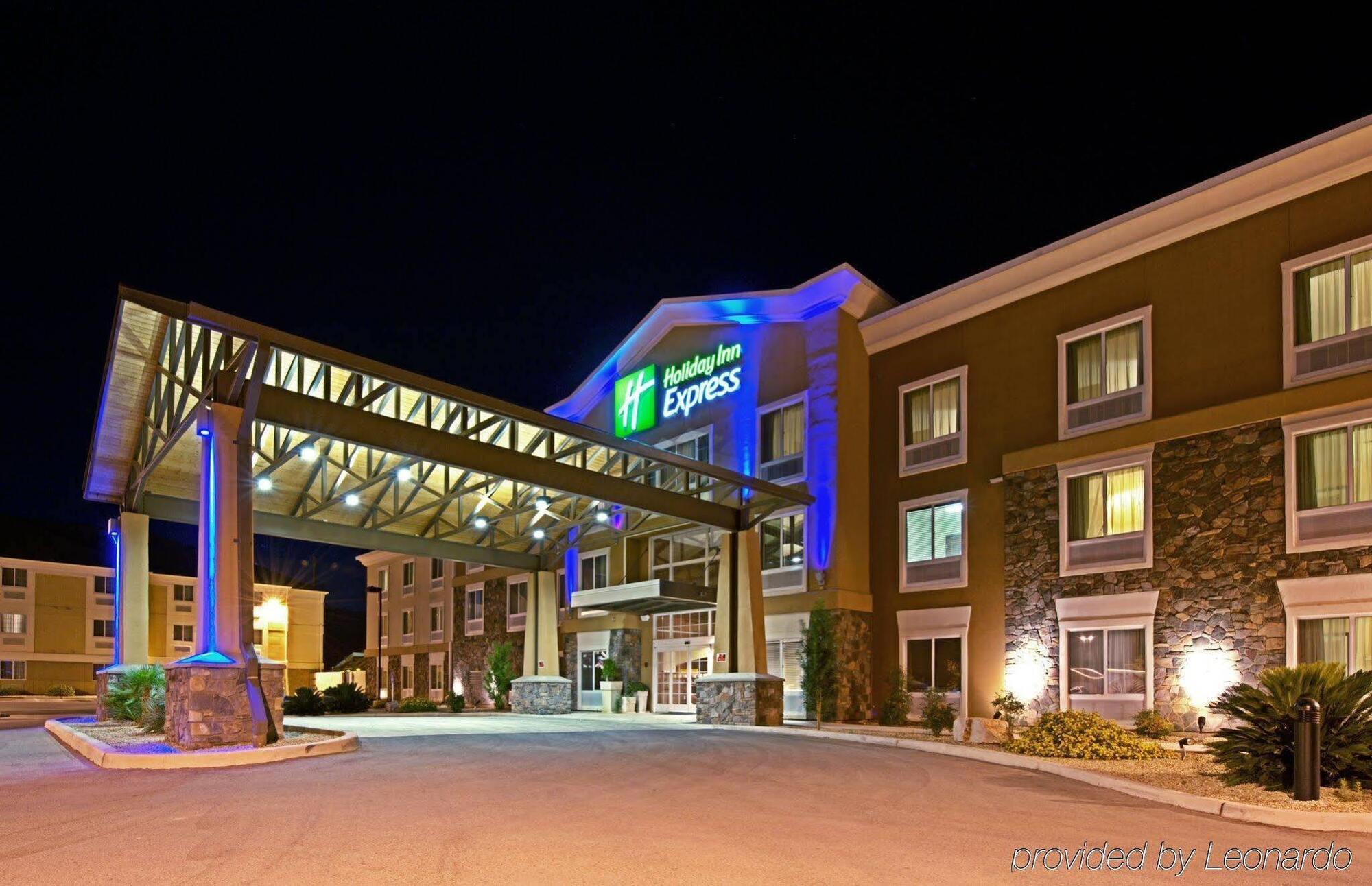 Holiday Inn Express Sierra Vista By Ihg Exterior foto